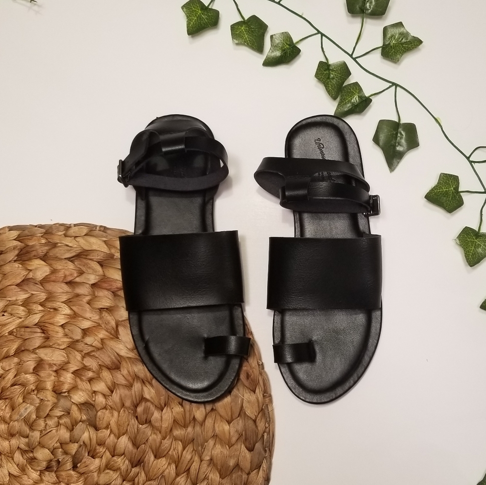 Universal thread women's ankle strap black sandals